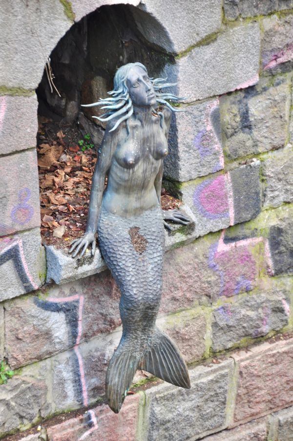 Bronzene Meerjungfrau des Künstlers Romas Vilčiauskas