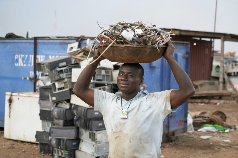 Elektroschrott-Sammler in Ghana