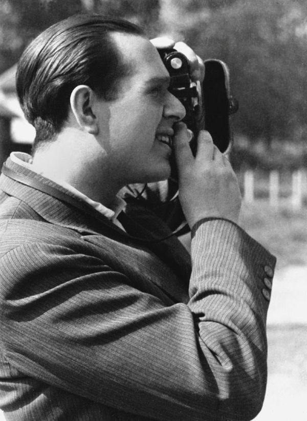 Fred with Leica 1937 2