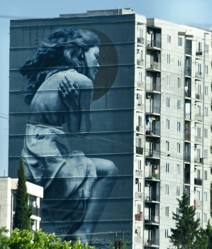Hold me tight von JDL - 2021 Tiblisi Mural Fest