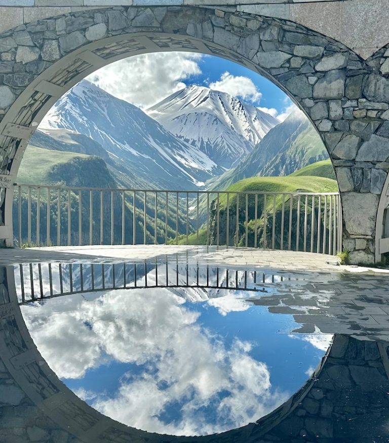 Spiegelbild am Gudauri-Panorama
