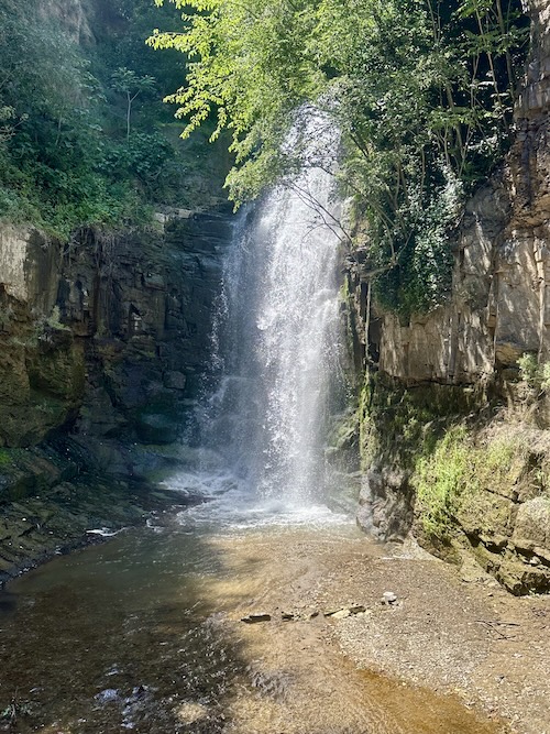 Leghvtakevi Wasserfall